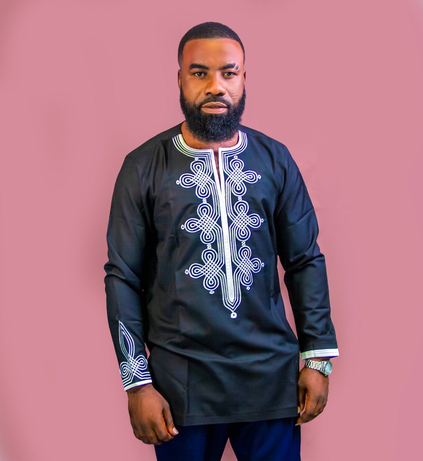 Abbiexpress AFRICAN'S MEN'S WEAR Black And White Embroidered Men African Shirt