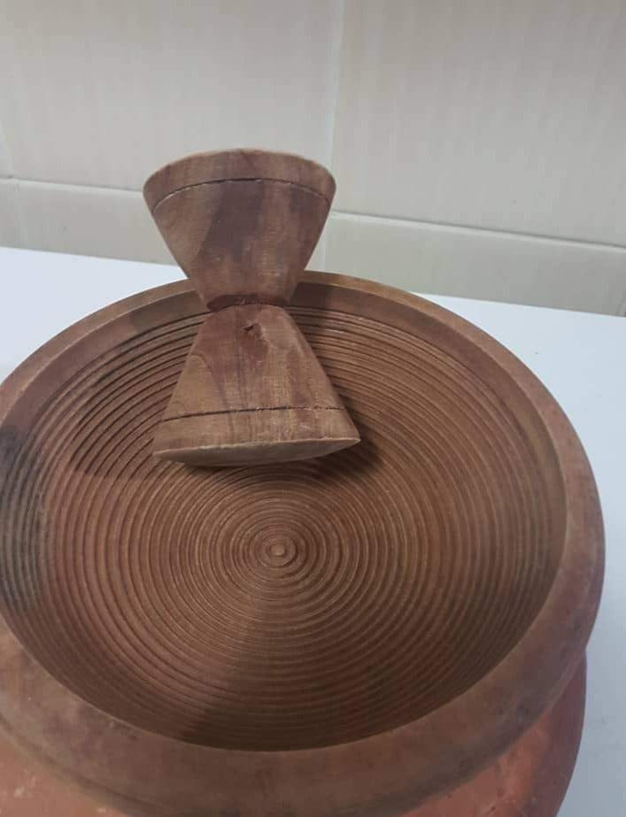 Abbiexpress Asanka Earthen ware Bowl with Tapoli (Aportowia) Buy Asanka Bowls Online