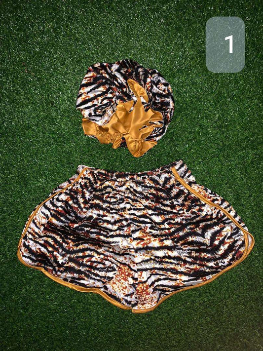 Abbiexpress Matching bonnet and shorts (Wholesale)